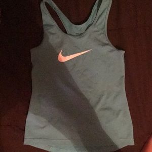 Nike girls tank top